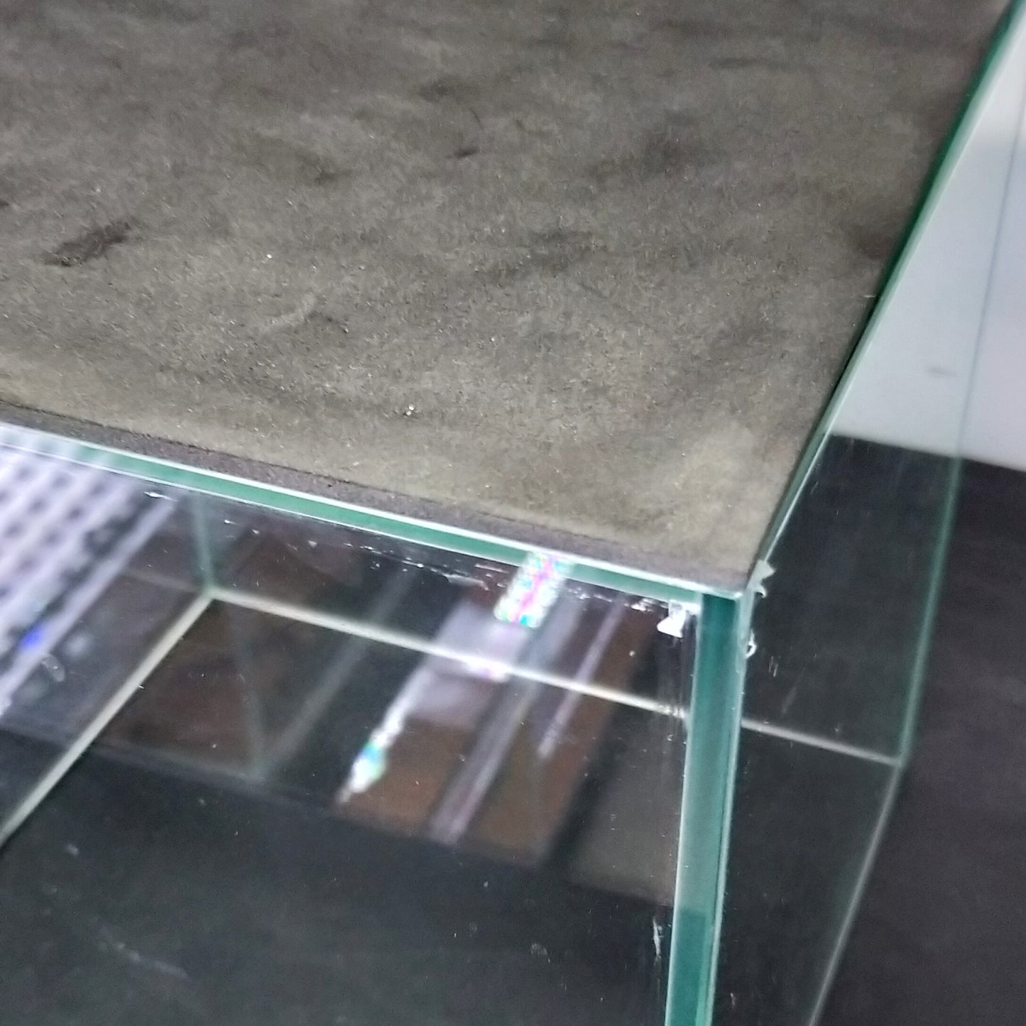 IB AQ - Glass Tank Series